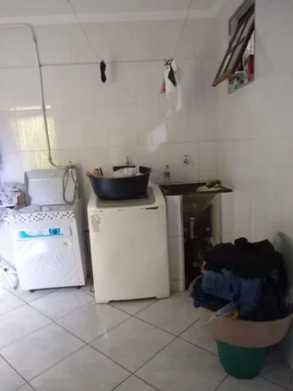 Imagem Sobrado com 2 dormitórios à venda, 186 m² por R$ 400.000,00 - Vila Figueira - Suzano/SP
