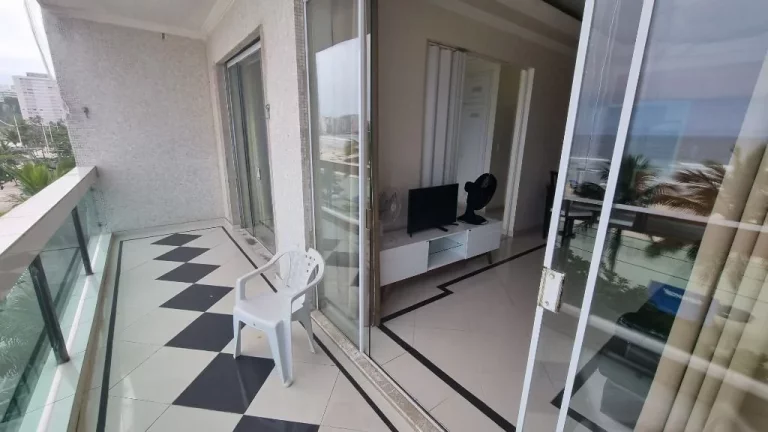 Imagem ÓTIMO APTO FRENTE TOTAL AO MAR NA PRAIA DE PITANGUEIRAS, 1 DORM. 1 VAGA DE GARAGEM.