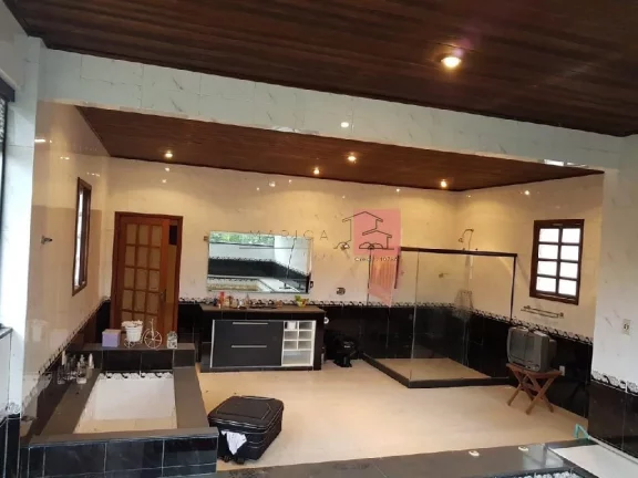 Imagem Casa para Venda em Maricá/RJ - 3 Dorm. 700 m2 Área Útil