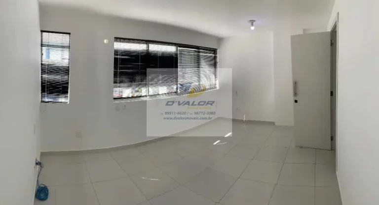 Imagem Vendo Sala Comercial com 41 m² no Brisamar