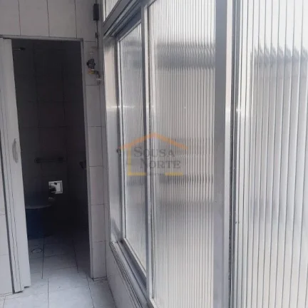 Imagem Apartamento com 90m², dispõe de 2 dormitórios, 2 banheiros, sala para dois ambientes, cozinha com...