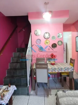 Imagem Sobrado com 2 dorm. + 1 vaga - Taboão da Serra