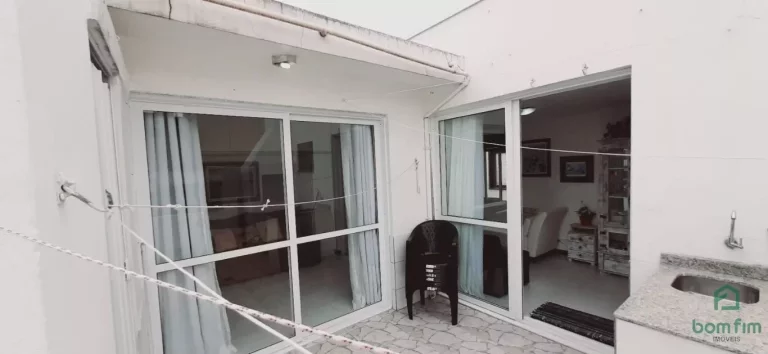 Imagem Cobertura 2 dorm. c/ garagem Porto Alegre/RS - AP2371