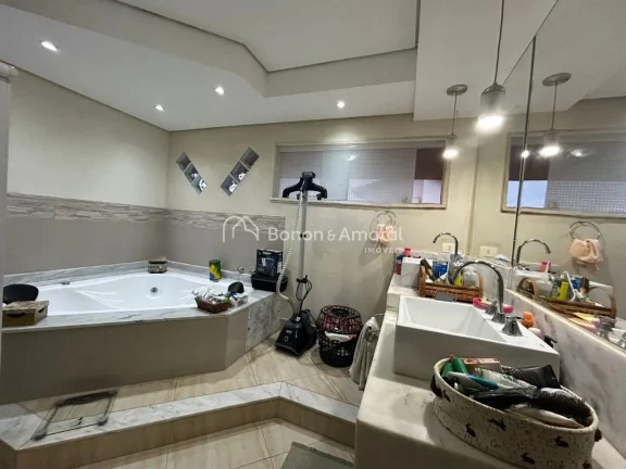 Imagem Casa à venda no Condomínio Okinawa - 3 Quartos, 2 Suítes

Esta belíssima casa oferece o máximo ...