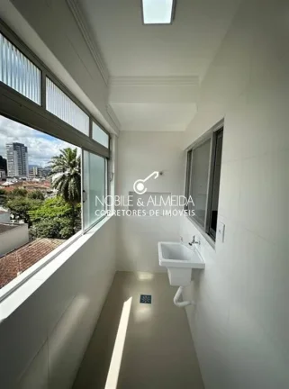 Imagem Próximo Av.Ana Costa, bem servido comercialmente, escolas, bancos, hospitais, entre outros.