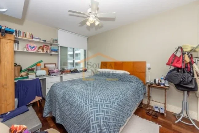Imagem Apartamento à venda, com 129m², 2 dormitórios, sendo 1 suite e 3 banheiros. Planta ampla e bem di...