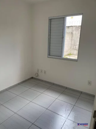 Imagem VENDO CASA 2/4 EM CONDOMINIO NO SIM