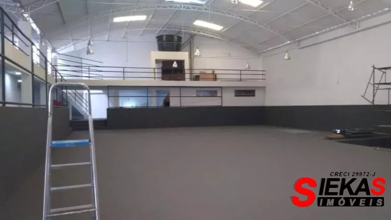 Imagem Galpão Comercial em Condomínio à Venda em São Paulo-SP, na Vila Formosa! Com 8 Banheiros e 650,00 m² de Área!