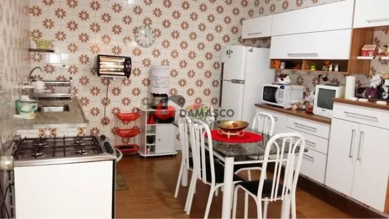 Imagem Sobrado à venda 3 Quartos, 2 Vagas, 150M², Cerâmica, São Caetano do Sul - SP