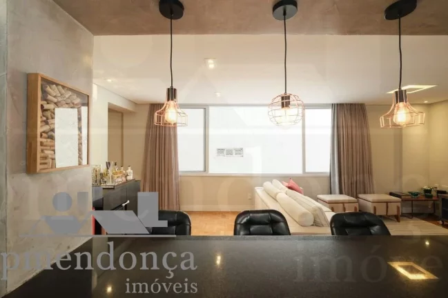 Imagem Apartamento na Rua Sabará com 3 quartos( 1 suíte ) e 1 vaga, 130m²