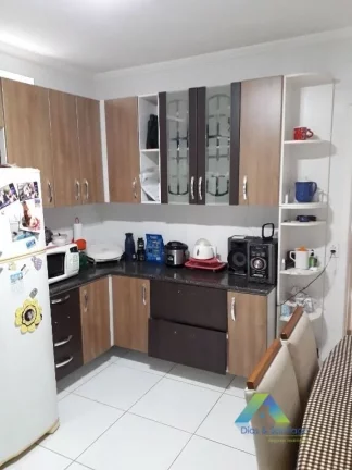 Imagem Vila Campestre Lindo sobrado 125 metros, 3 dormitórios, espaço gourmet com churrasqueira, 2 vagas com excelente localização e valor!!!