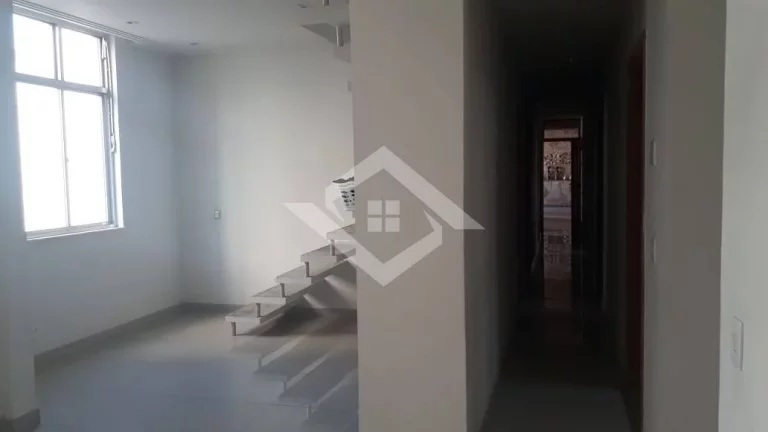 Imagem Luxuosa Cobertura Duplex em Copacabana - 630m² | Terraço Espaçoso e Vista