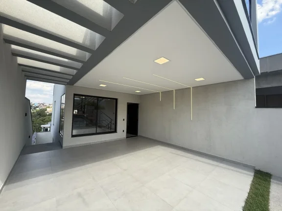 Imagem Casa à Venda, com 4 Vagas e Salão de Lazer