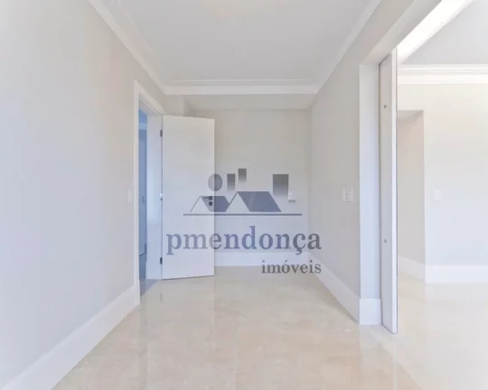 Imagem Apartamento Duplex reformado na rua Alagoas, 285 m2