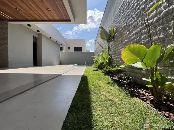 Imagem Mansão de Alto Padrão à Venda no Estância das Águas em Patos de Minas – 3 Suítes, Piscina e Acabamento Luxo