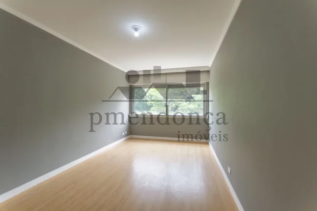 Imagem Apartamento em frente ao Mackenzie com 156m², 3 dormitórios (1 suíte) e 1 vaga.