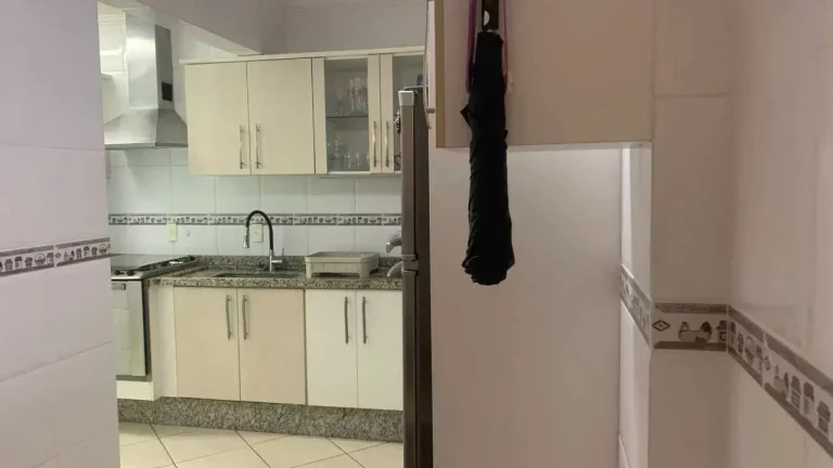 Imagem Apartamento Quadra mar 1 Suíte mais 2 Dormitórios e 2 Vagas na Garagem.