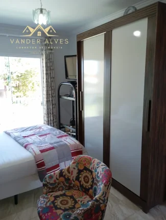 Imagem Imperdível oportunidade de adquirir sua casa dos sonhos em Pontal do Paraná-PR, Balneário Praia de Shangrilá! 3 quartos, 1 suíte, 2 salas, 2 vagas de garagem, 300,00 m² de área.
