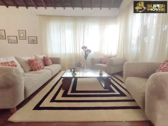 Imagem Casa Alto Padrão para Venda Marina Ilha Verde - Pelotas-RS