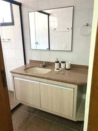Imagem Excelente Apartamento de Frente para o Mar na Praia do Morro composto por 3 dormitório 1 sendo suíte com duas vagas de Garagens.