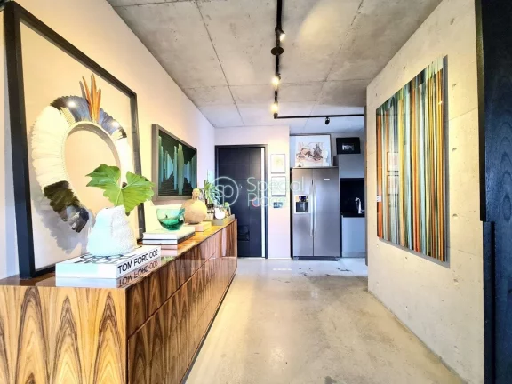 Imagem O apartamento, projetado pelo renomado arquiteto Marlon Gama, que já participou da Casa Cor São Pa...