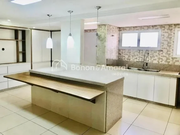 Imagem Localizado em uma das regiões mais nobres de Campinas, este apartamento de 330 m² no Cambuí ofere...