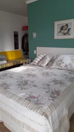 Imagem Chácara com 3 dormitórios à venda, 2 m² por R$ 1.450.000,00 - Centro - Biritiba Mirim/SP