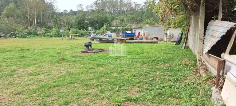 Imagem Terreno de 3.323m², Plano, Galpão pequeno, Saída para esgoto no Sampaio Vidal, Mauá-SP
