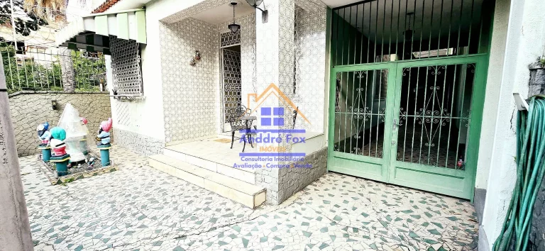 Imagem Casa com 2 salas, varanda, 3 quartos, copa coz., depend., a de serv., quintal, vaga 3 carros, à venda, 185 M², por R$ 1.300.000 – Grajaú - Rio de Janeiro / RJ.