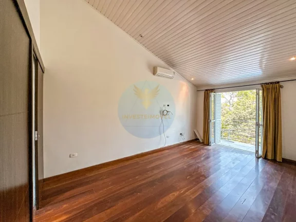 Imagem Casa em Condomínio a Venda no bairro Granja Viana - Carapicuíba, SP
