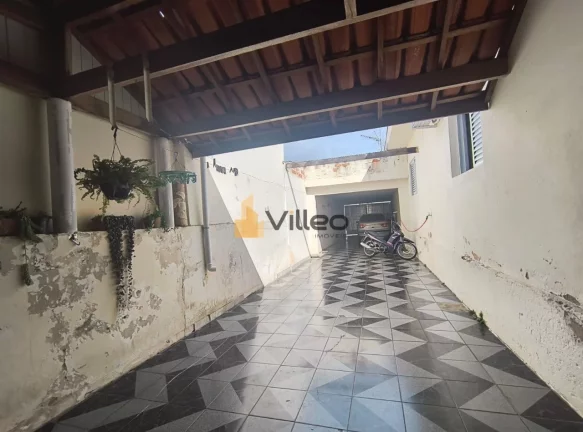 Imagem Descrição do Imóvel:

Descubra o prazer de viver em uma residência que combina elegância, funci...