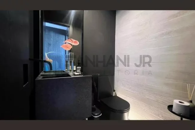 Imagem Este loft espaçoso, localizado na Alameda Franca, no bairro Cerqueira César em São Paulo, está à venda e é simplesmente incrível! Com 1 quarto, sen