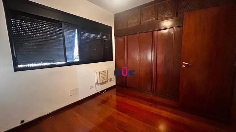 Imagem Apartamento com 3 dormitórios para alugar, 265 m² por R$ 8.150/mês - Gonzaga - Santos/SP