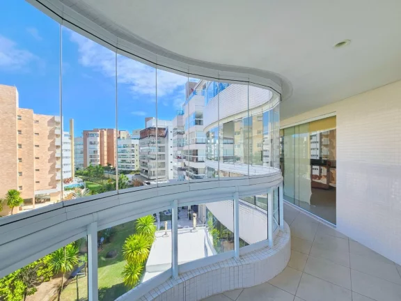 Imagem Apartamento pé na areia à venda em Riviera de São Lourenço Módulo 07: 3 quartos, 3 suítes, 2 salas, 2 vagas, 155,39m². Luxo e conforto!