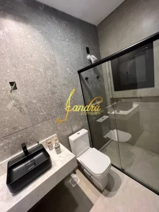 Imagem Casa térrea em obra com 04 suítes e área construída de 166,93m2