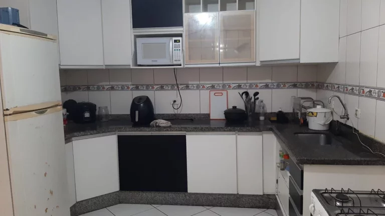 Imagem Sobrado com 6 dormitórios à venda, 150 m² por R$ 550.000,00 - Vila Perracini - Poá/SP