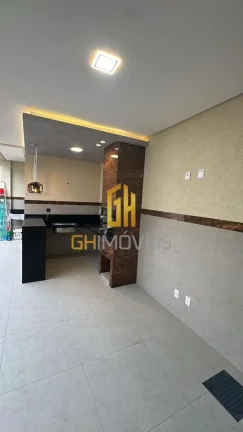 Imagem CA1848

Casa de alto padrão com 3 suíte na Vila Alzira 

A casa possui:

- 3 suítes plenas, sendo...