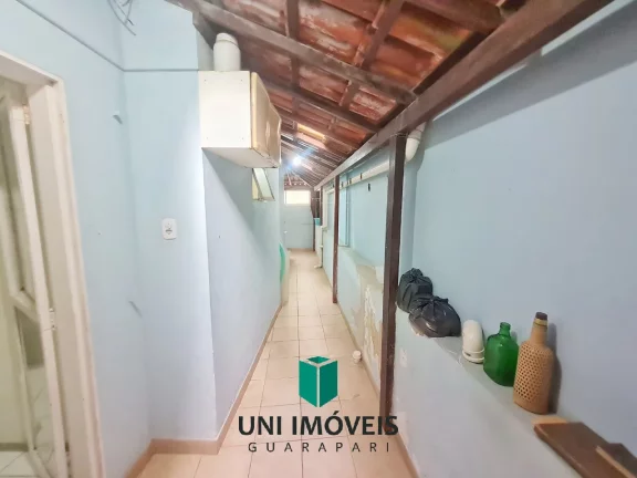 Imagem Oportunidade na Praia do Morro! 2 quartos com área lateral e garagem na Avenida Paris