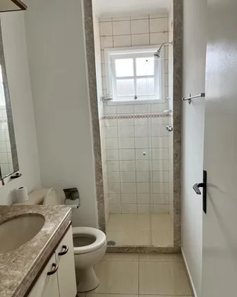 Imagem Sobrado em condomínio fechado , 3 dormitórios com suíte e lareira