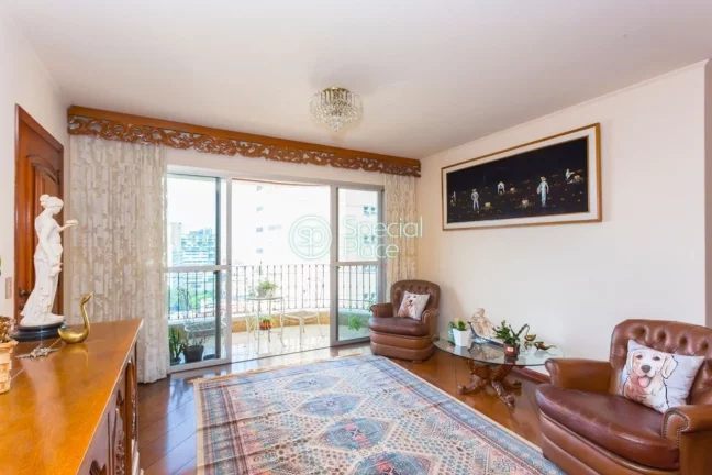 Imagem Ótimo apartamento com 159m2 de área privativa, 4 dormitórios ( 1 suíte ) e 2 vagas na garagem. L...