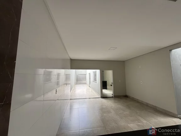 Imagem Casa de Alto Padrão à Venda em Patos de Minas - 205m² de Construção