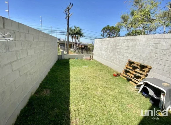 Casa de 2 dormitórios em condomínio fechado