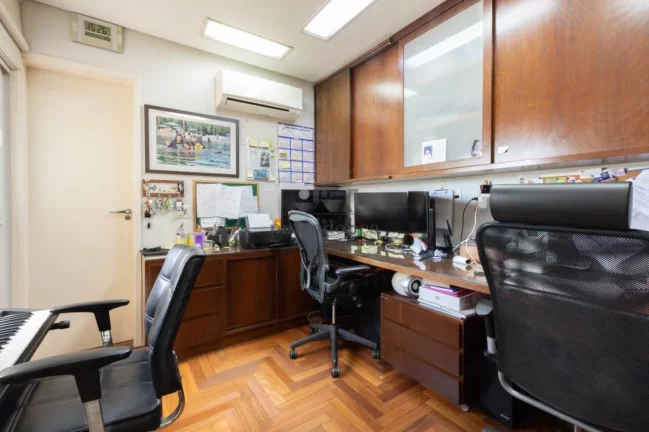 Imagem Apartamento 4 quartos, 4 suites, 4 vagas, 223 m²