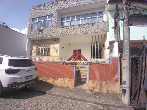 Imagem Casa com 3 dormitórios para alugar por R$ 2.144,70/mês - Centro - São Gonçalo/RJ
