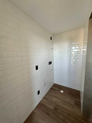 Imagem Apartamento com 1 suíte e 1 demi, 2 vagas de garagem no Bairro Fazenda em Itajaí