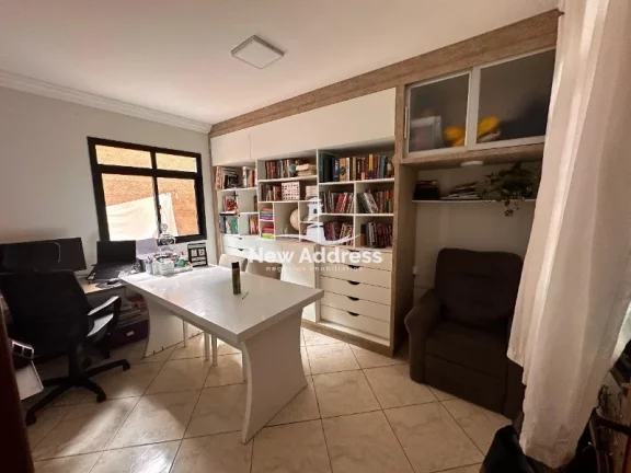 Imagem Casa triplex de 250m² à venda em Novo México - Vila Velha