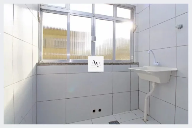Imagem Apartamento à venda no bairro Passo da Areia - Porto Alegre/RS