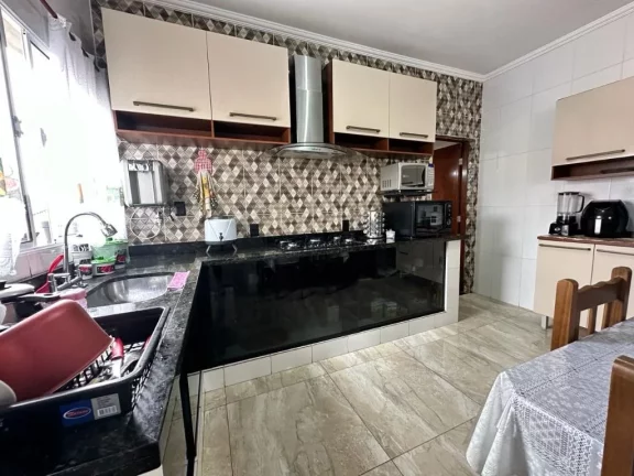 Imagem Sobrado com 2 dormitórios à venda, 180 m² por R$ 420.000,00 - Jardim Santa Inês - Suzano/SP