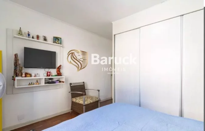 Imagem Sobrado com 3 Quartos à Venda, 227 m² em Cidade Vargas - São Paulo