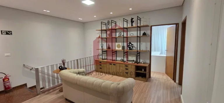 Imagem Oportunidade Única: Casa Comercial à Venda no Centro de Franco da Rocha-SP, 3 Quartos, 1 Suíte, 4 Salas e 2 Vagas de Garagem!